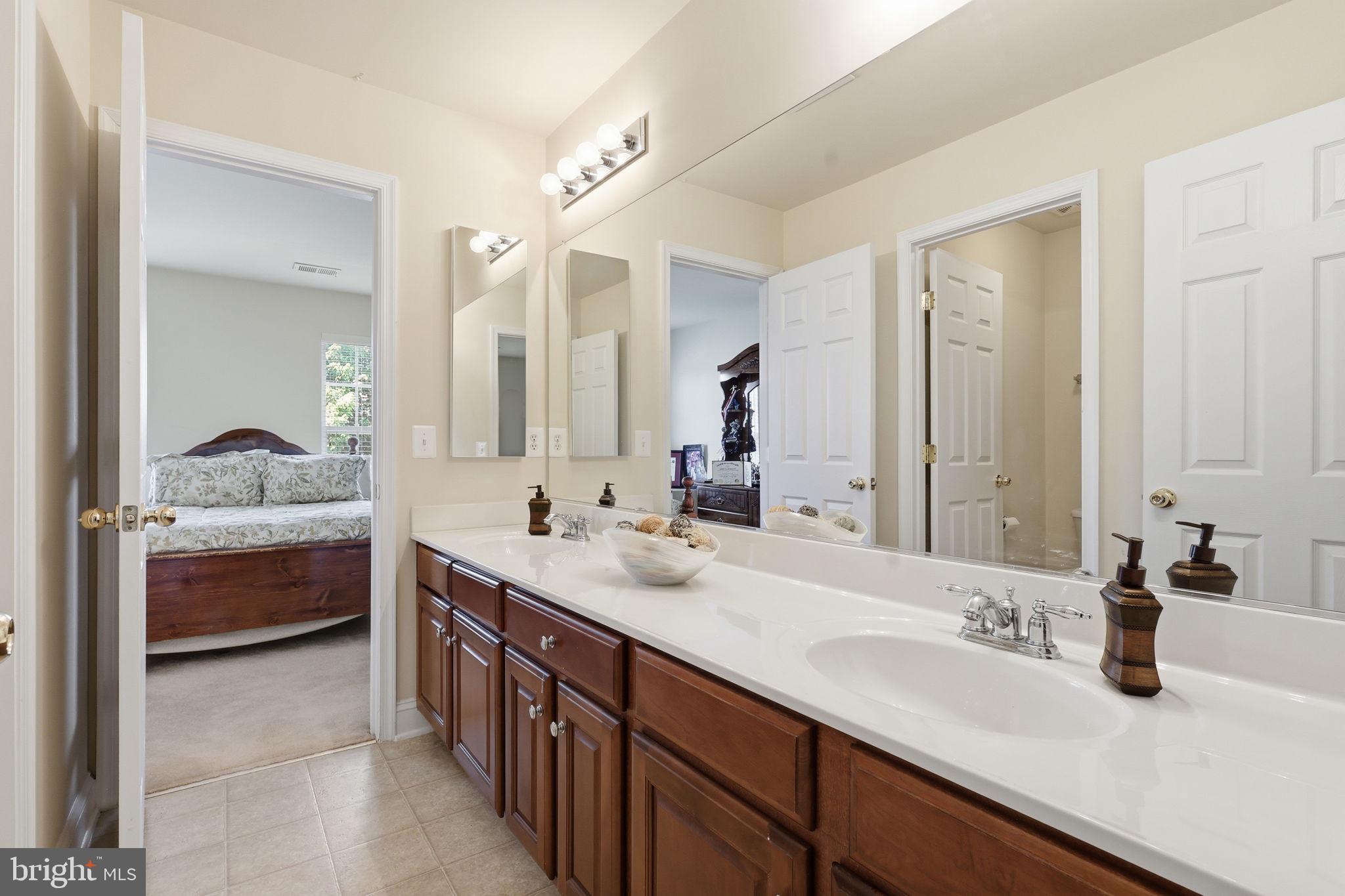 ESTATES AT LEE'S PARKE - Residential