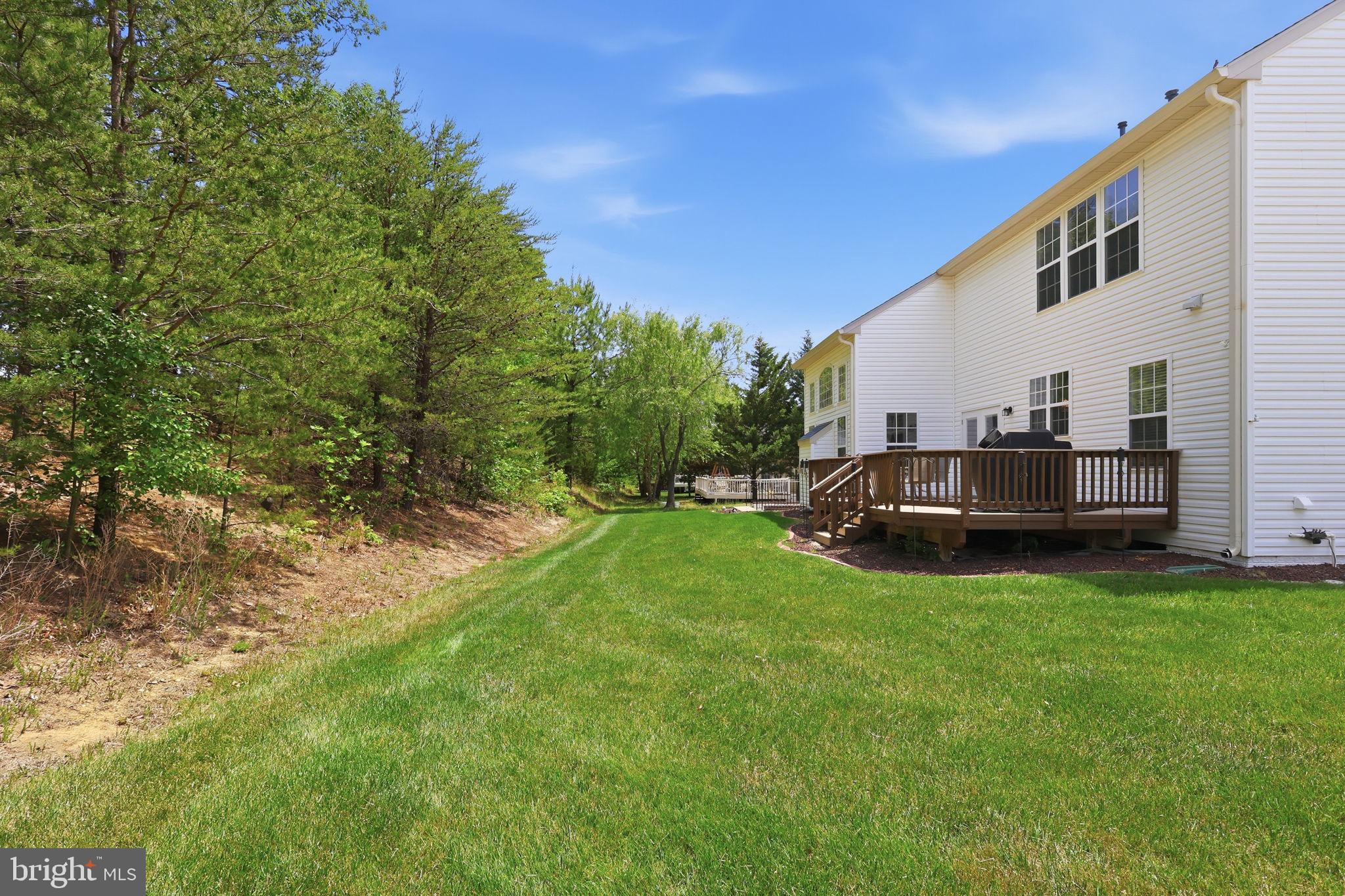 ESTATES AT LEE'S PARKE - Residential