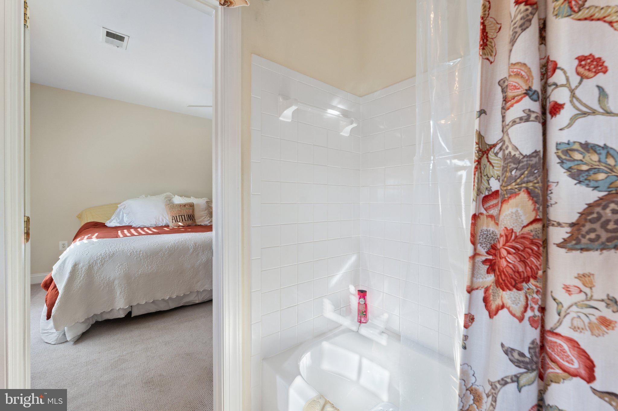 LAKE MANASSAS - Residential