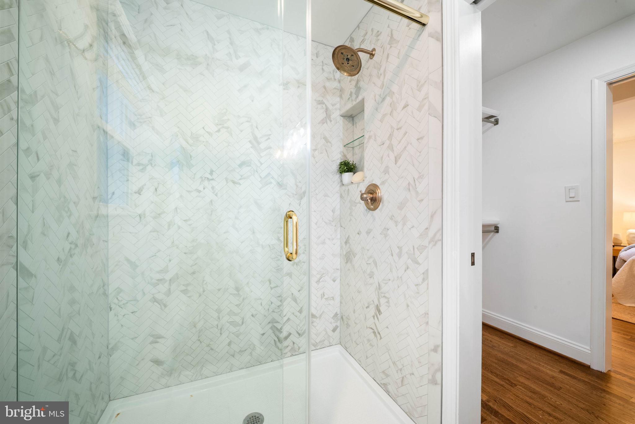 ROCK CREEK PALISADES - Residential