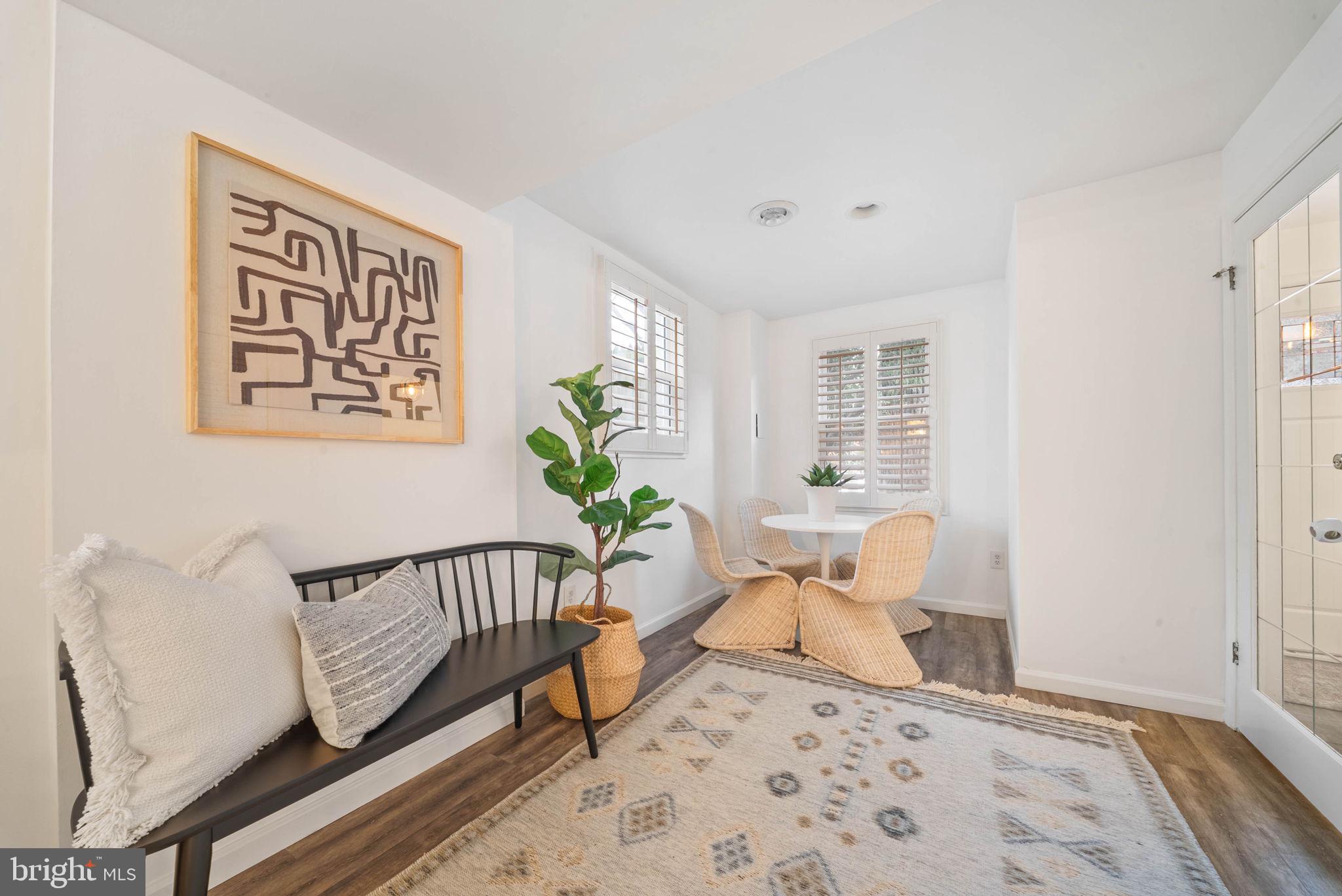 ROCK CREEK PALISADES - Residential