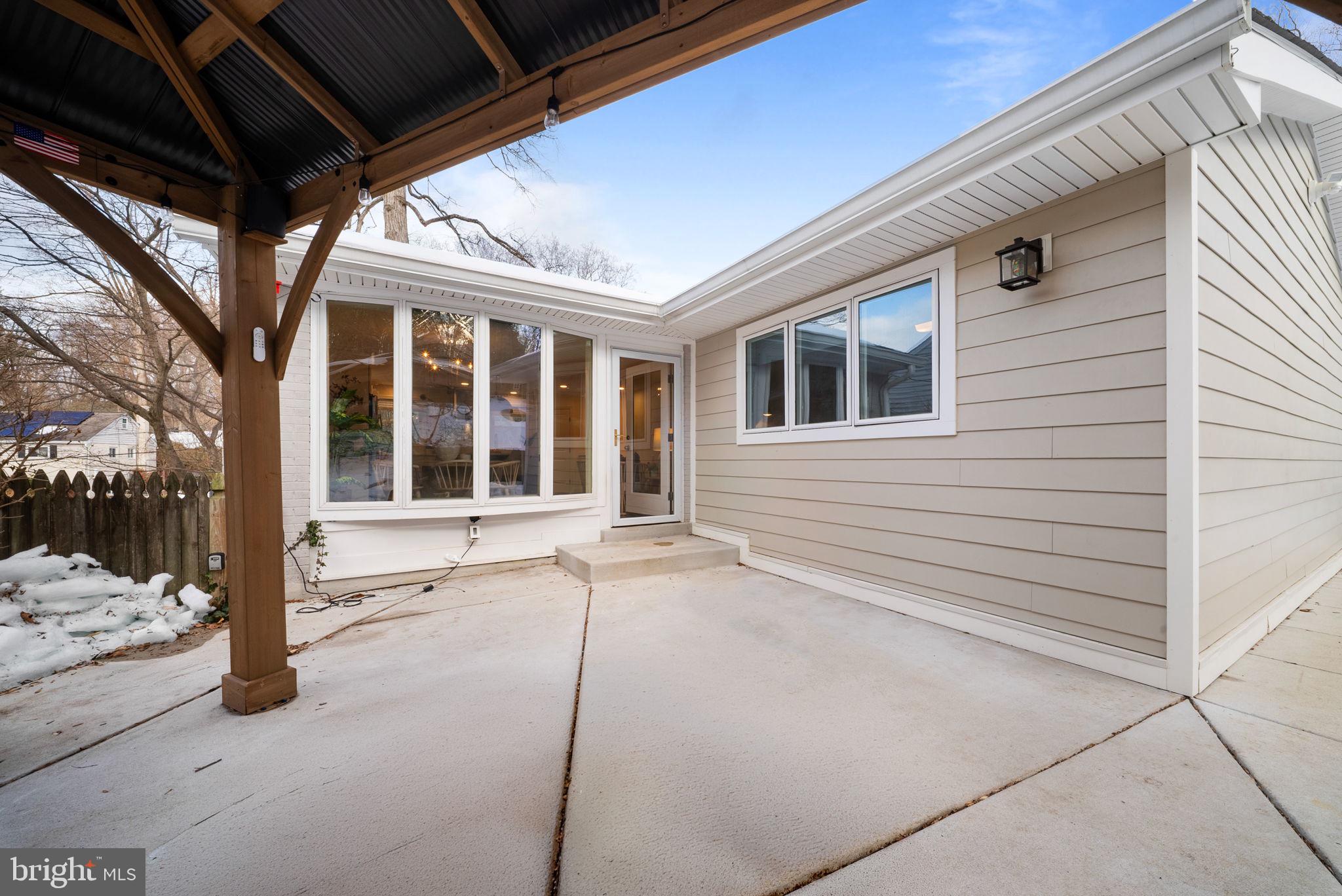 ROCK CREEK PALISADES - Residential