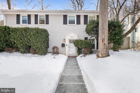 11214 DEWEY ROAD KENSINGTON MD 20895