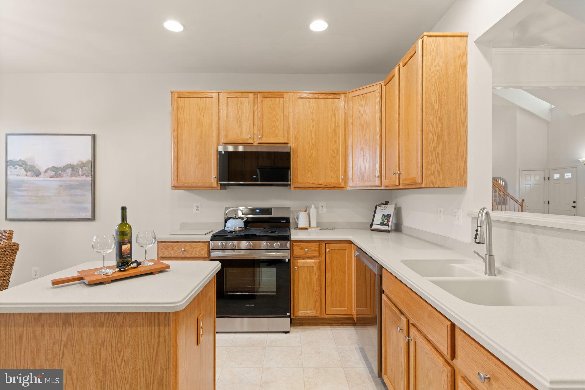 ASHBURN VILLAGE - Residential