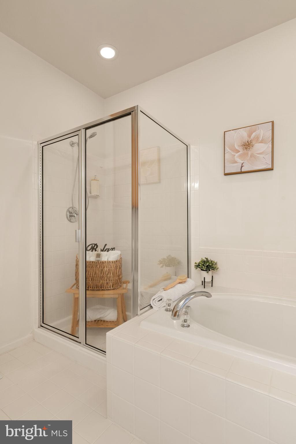 ASHBURN VILLAGE - Residential