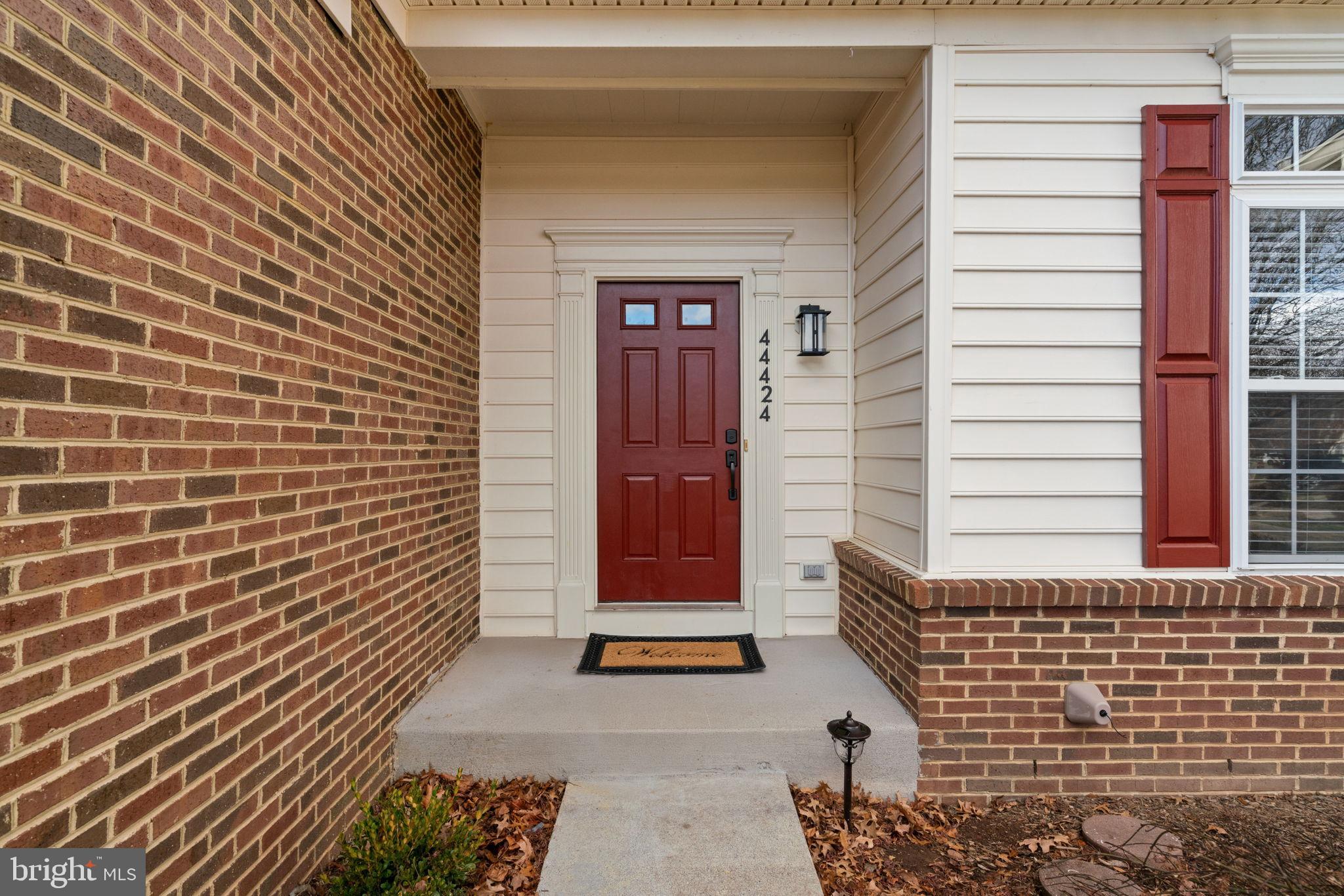 ASHBURN VILLAGE - Residential