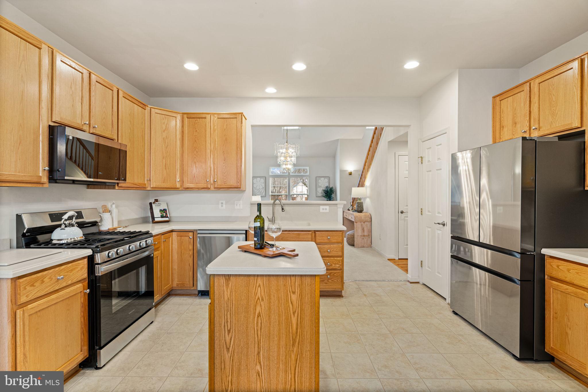 ASHBURN VILLAGE - Residential