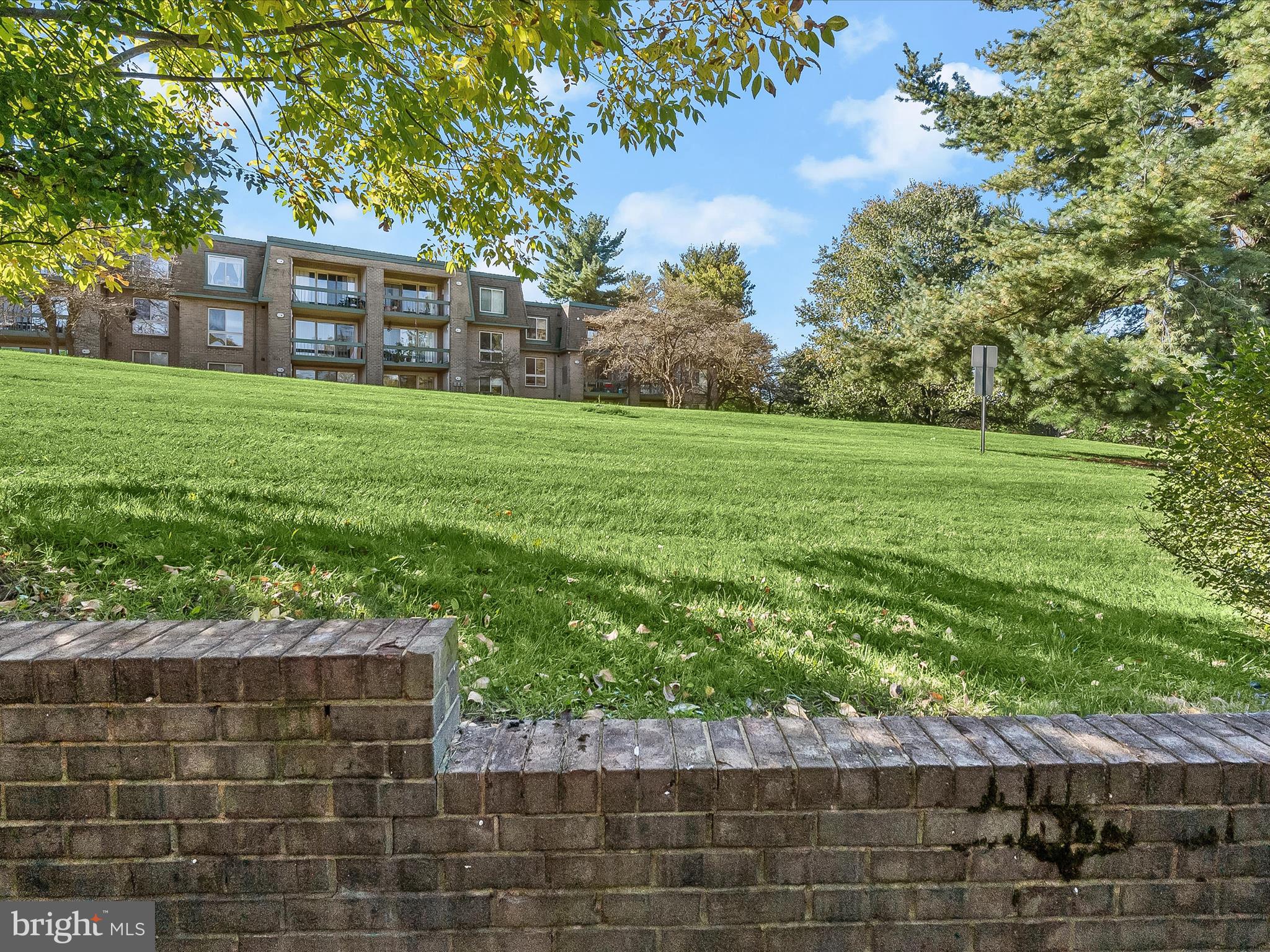 VILLAGE OF LONG REACH - Residential