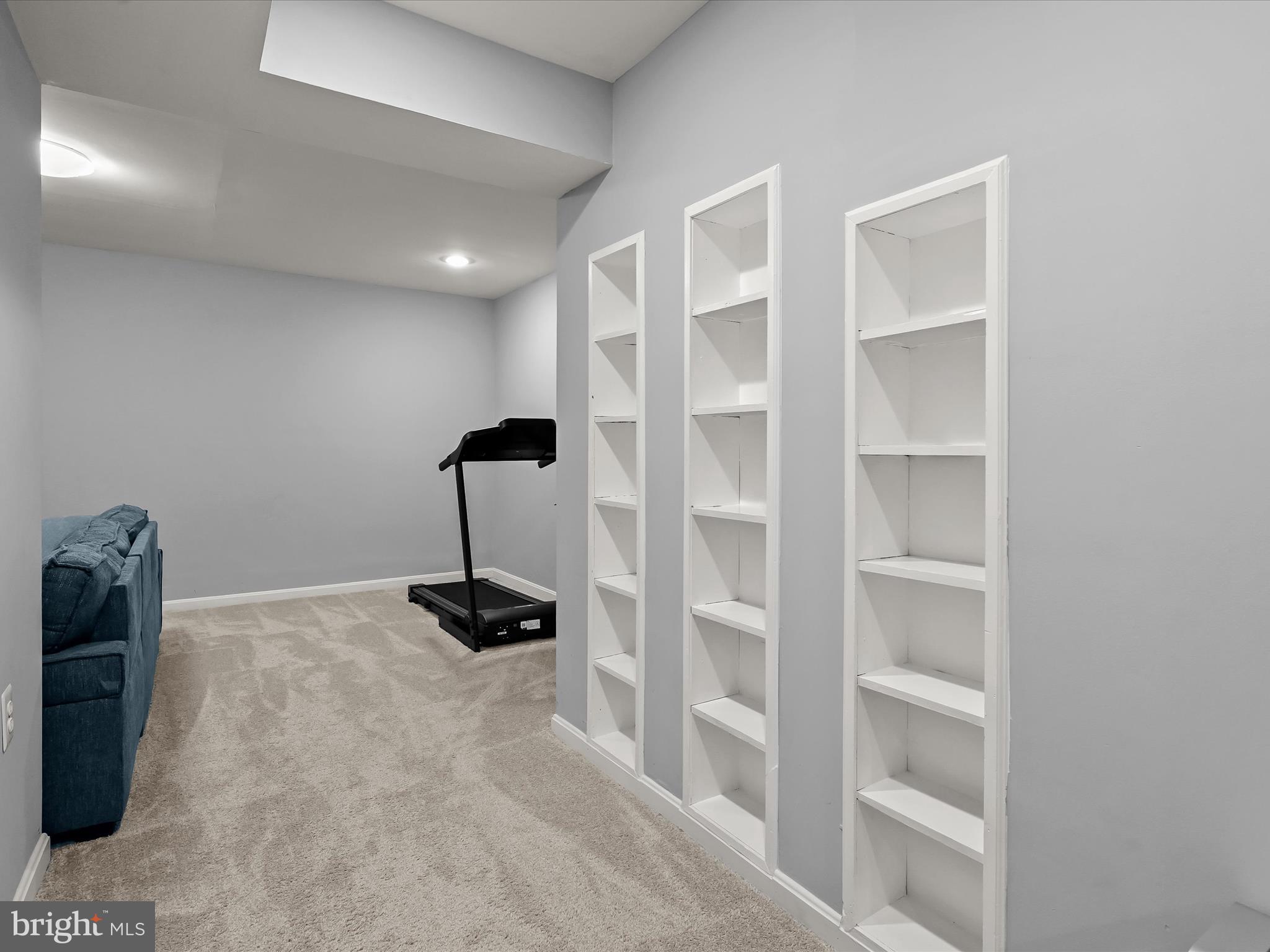 VILLAGE OF LONG REACH - Residential