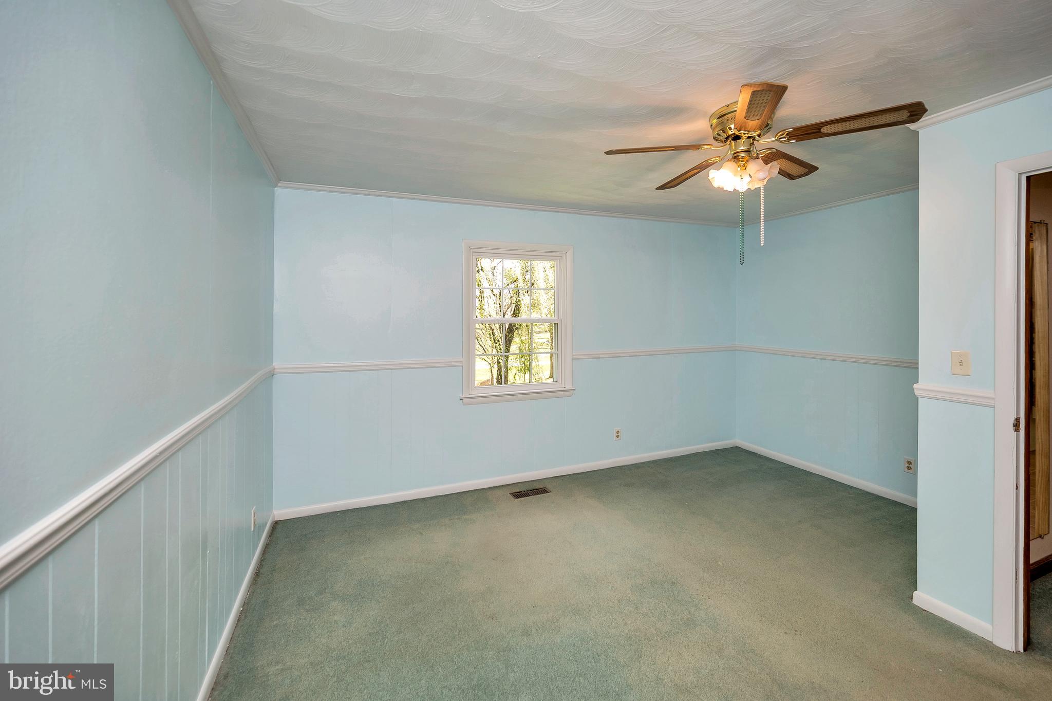 COUNTRY CLUB OVERLOOK - Residential