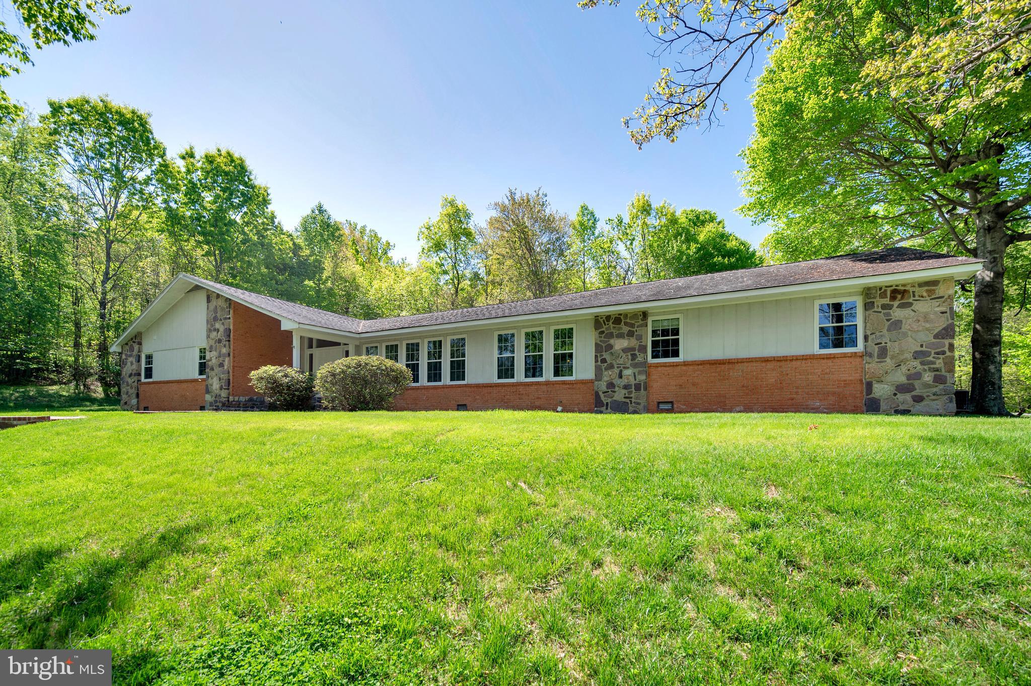 COUNTRY CLUB OVERLOOK - Residential