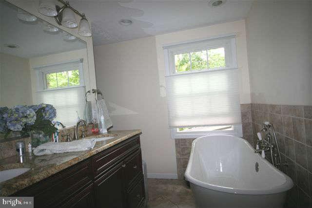 MONTCLAIR - Residential