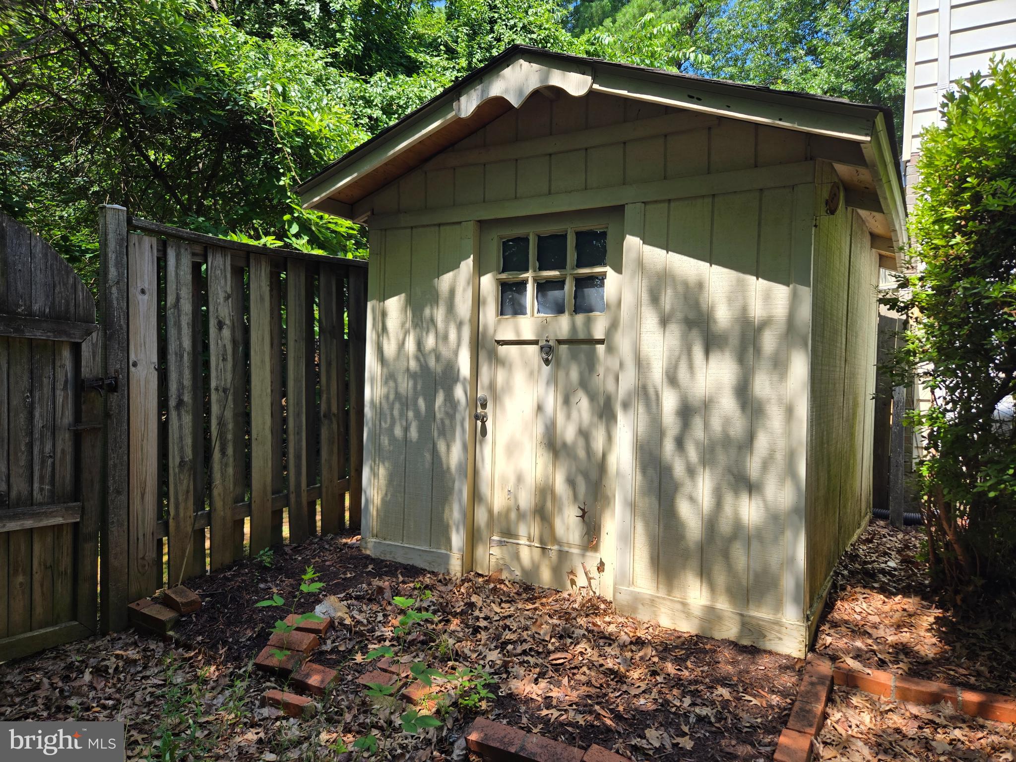 5027 HEAD COURT