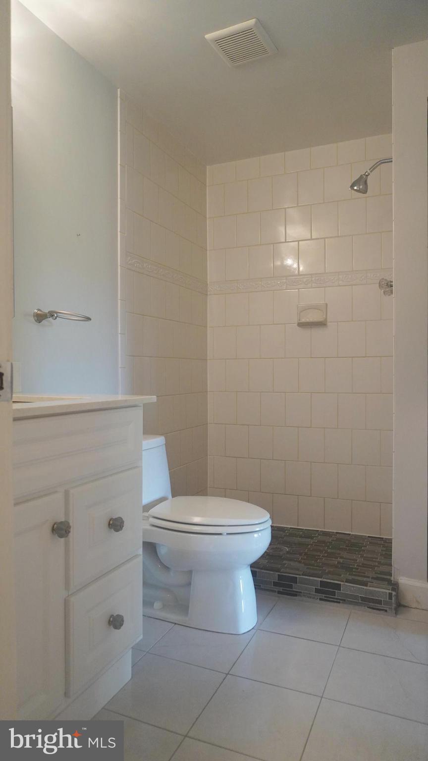 MIRAMONT VILLAS CODM - Residential Lease