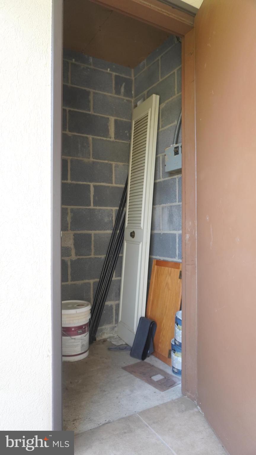 MIRAMONT VILLAS CODM - Residential Lease