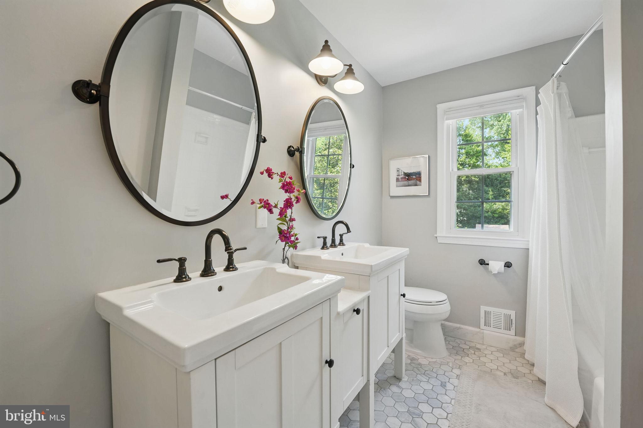 DOLLEY MADISON ESTATES - Residential