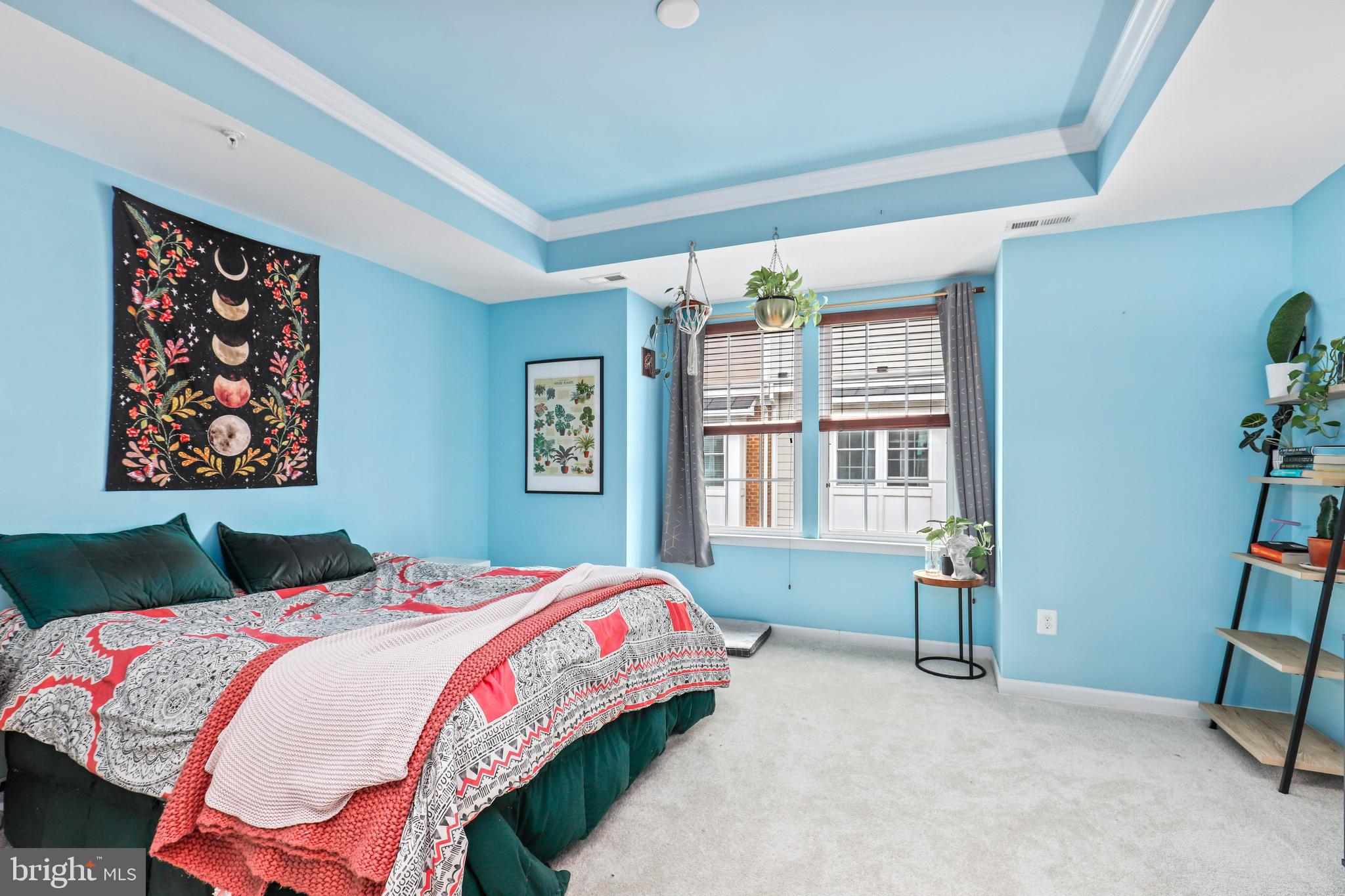 CRESCENT PLACE - Residential