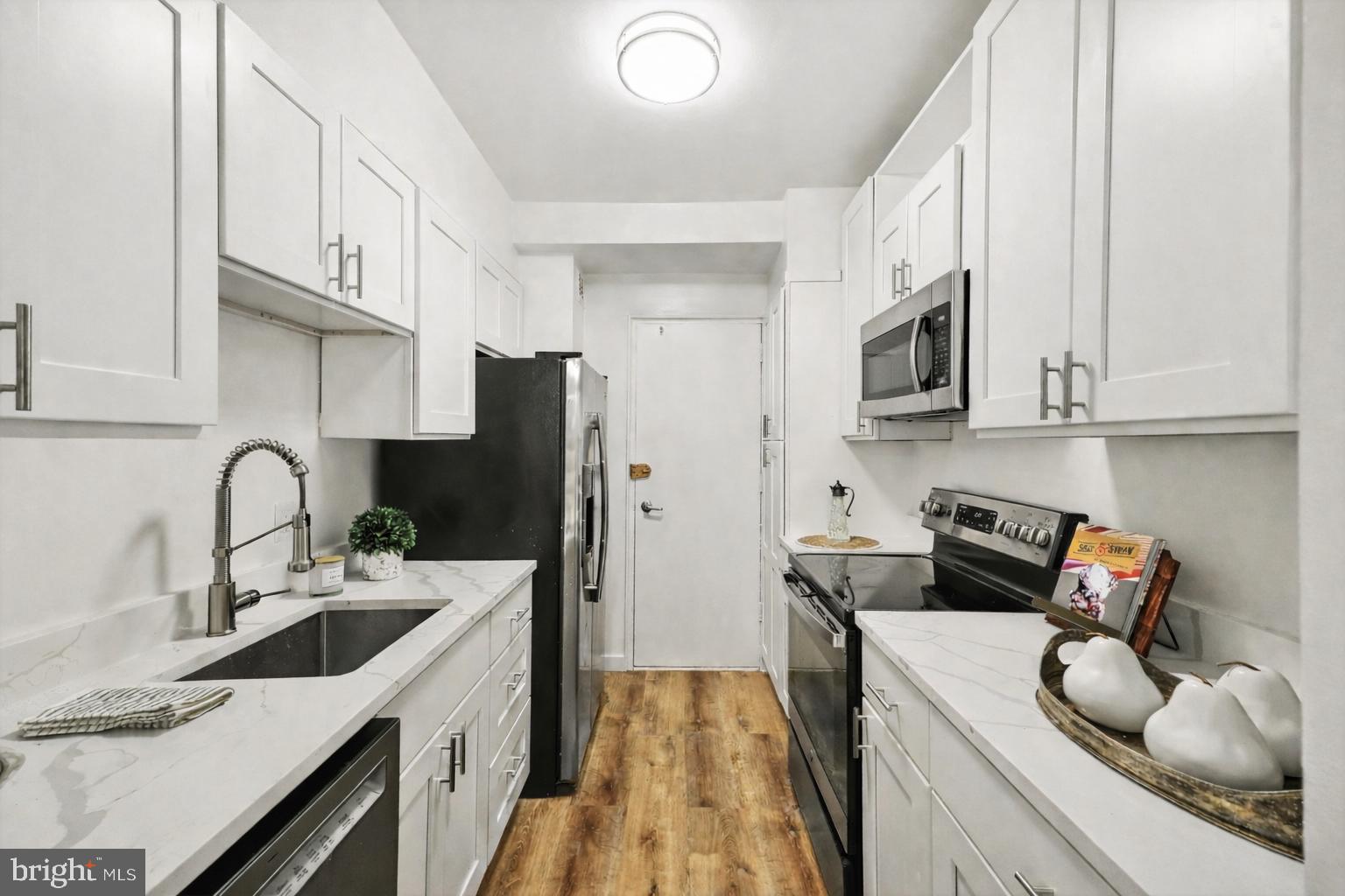 WAKEFIELD - Residential