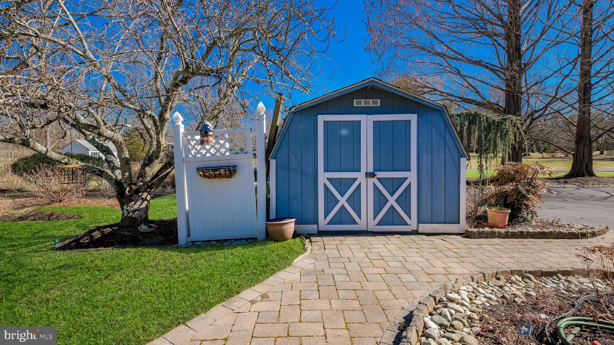 PINE VLY ESTS - Residential