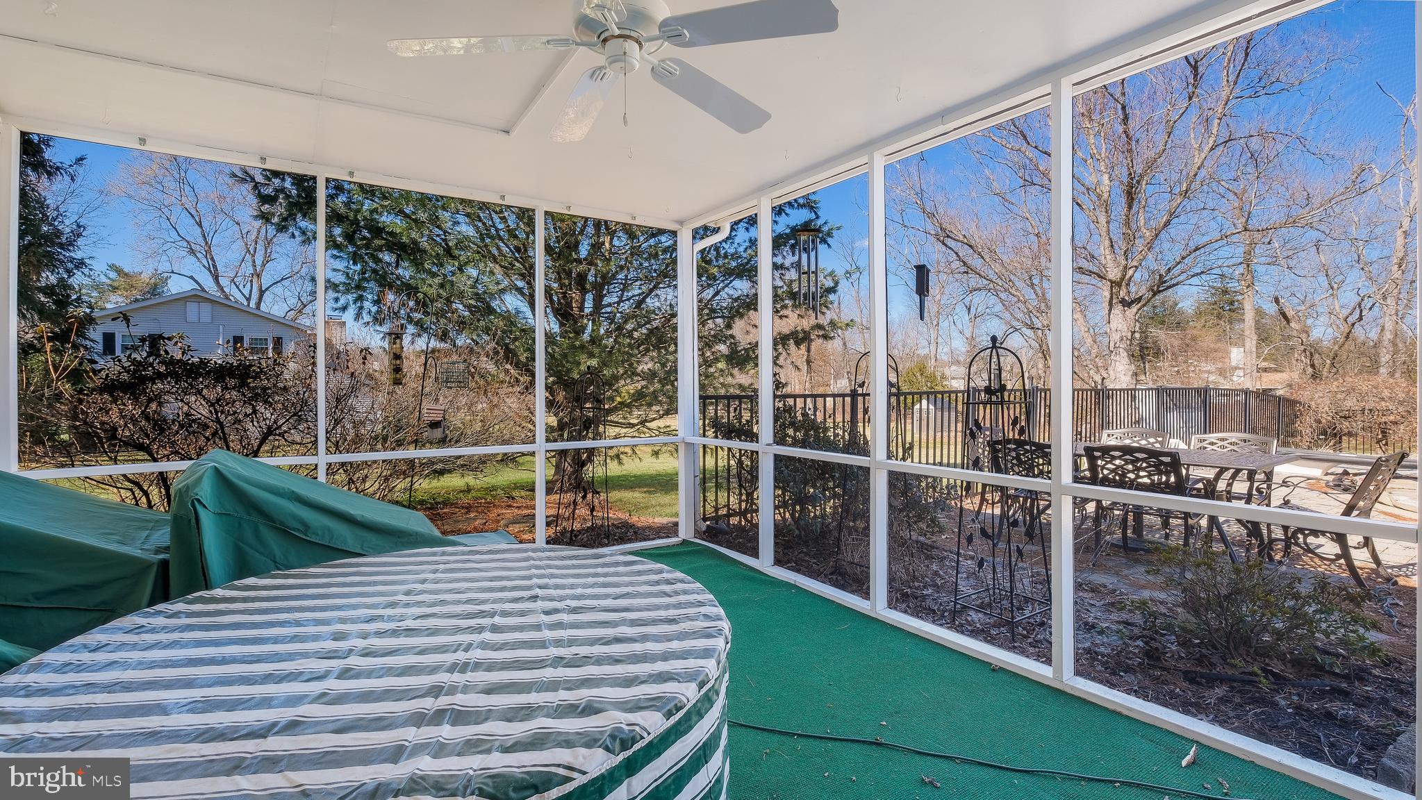 PINE VLY ESTS - Residential