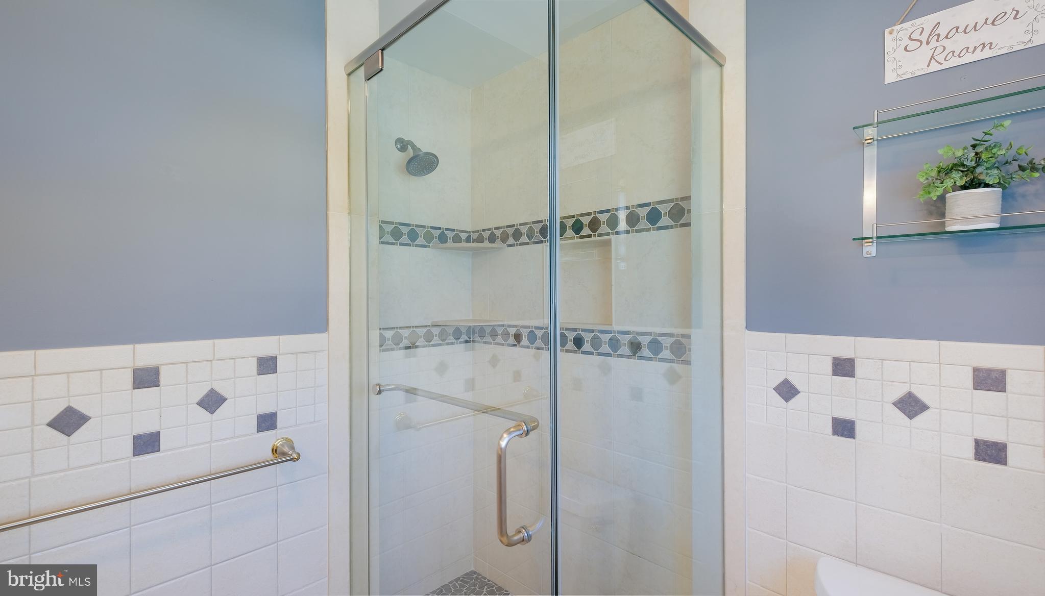 PINE VLY ESTS - Residential