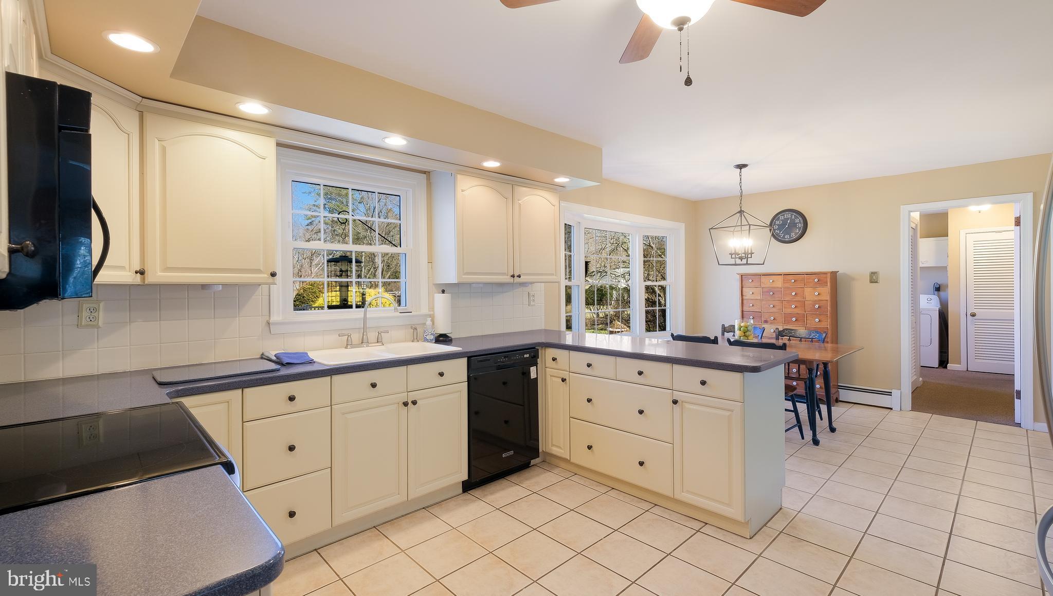 PINE VLY ESTS - Residential