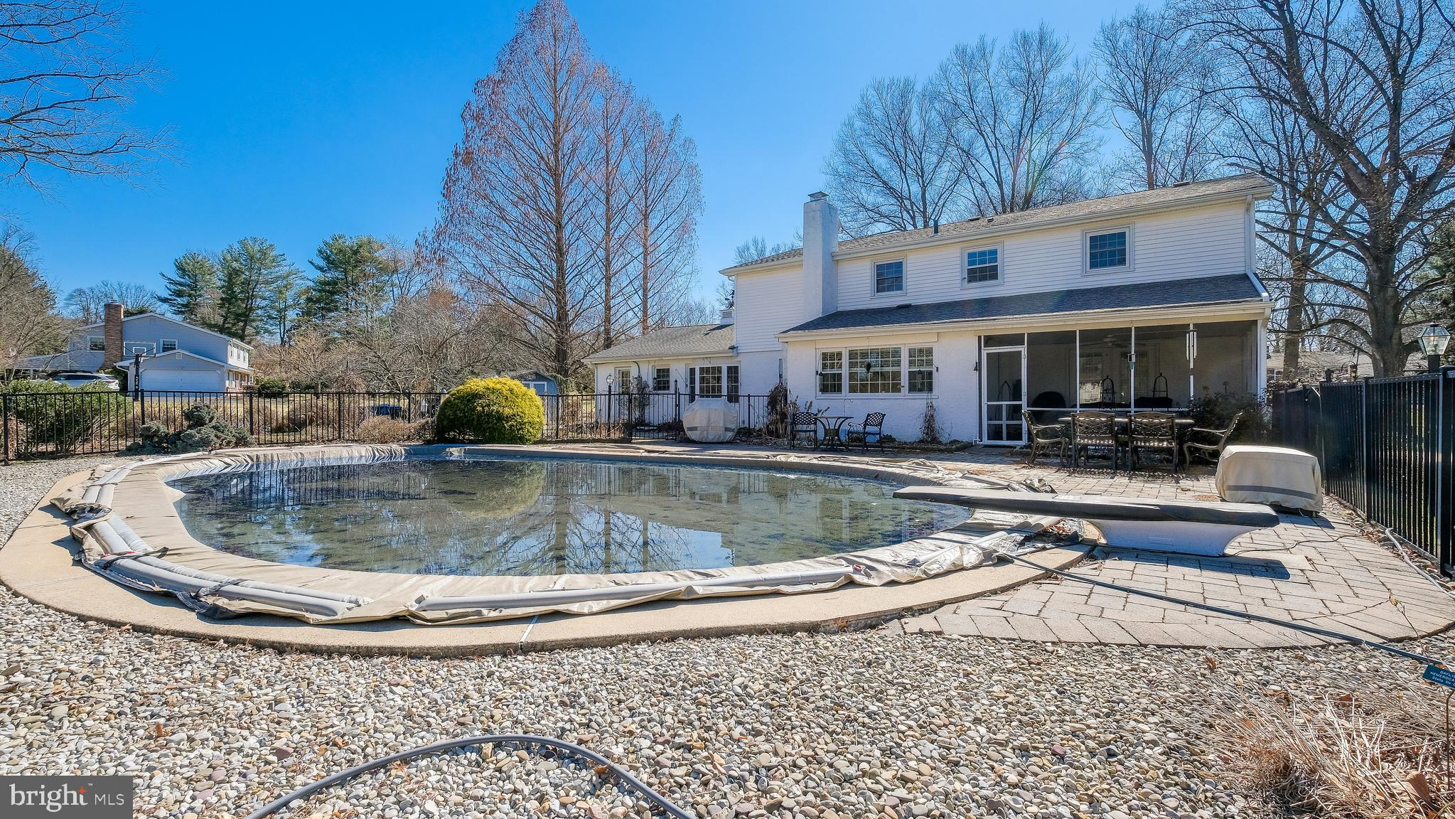 PINE VLY ESTS - Residential