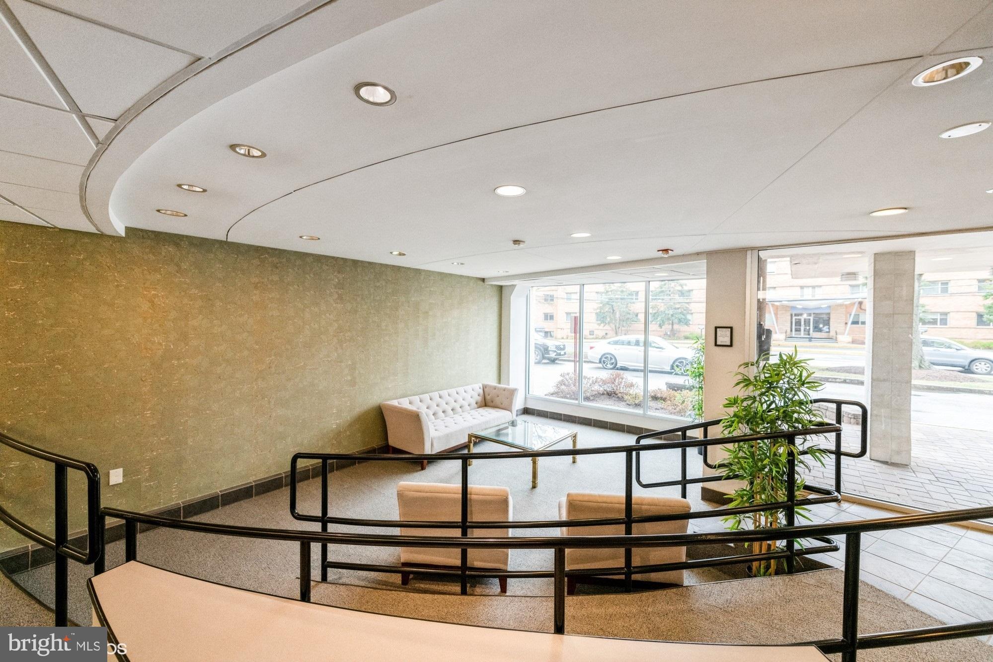 LORCOM HOUSE - Residential