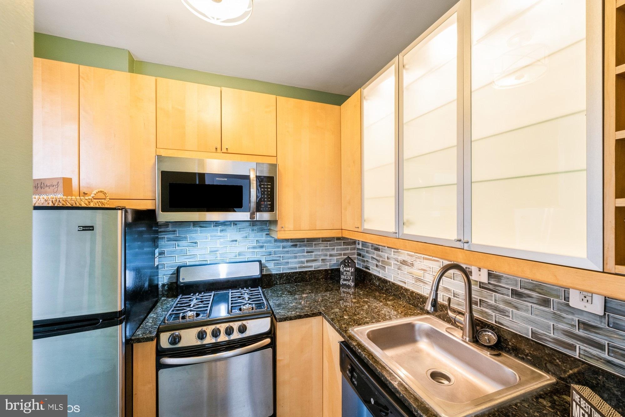 LORCOM HOUSE - Residential