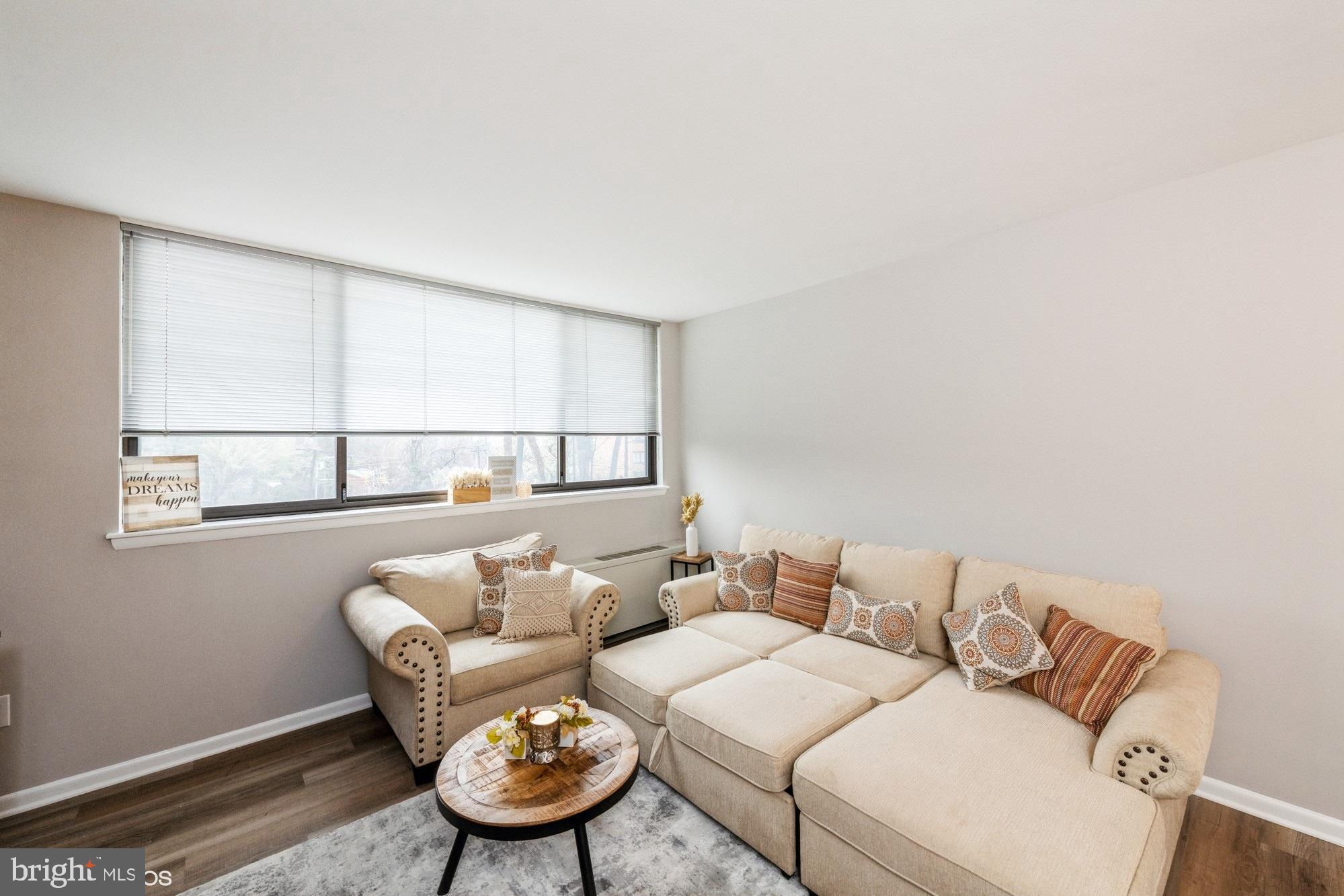 LORCOM HOUSE - Residential