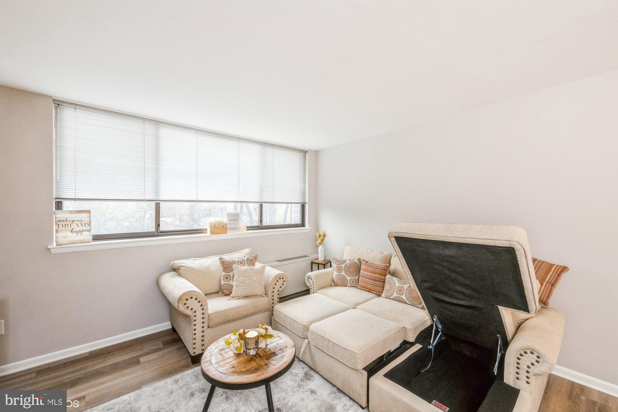 LORCOM HOUSE - Residential