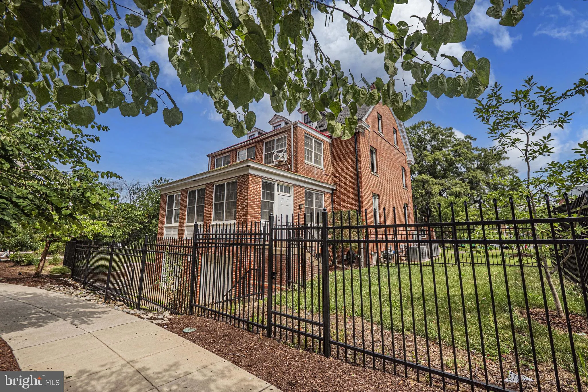 Additional image 137 of 1010 Main Drive NW, Washington, DC 20012