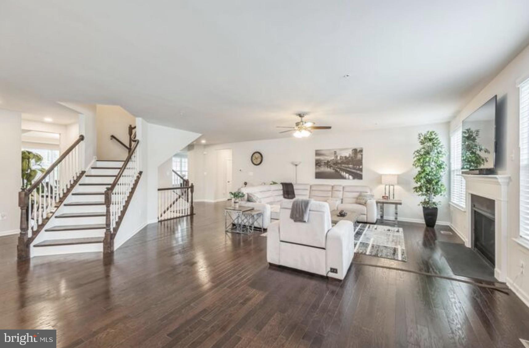 5808 SAVANNAH DRIVE