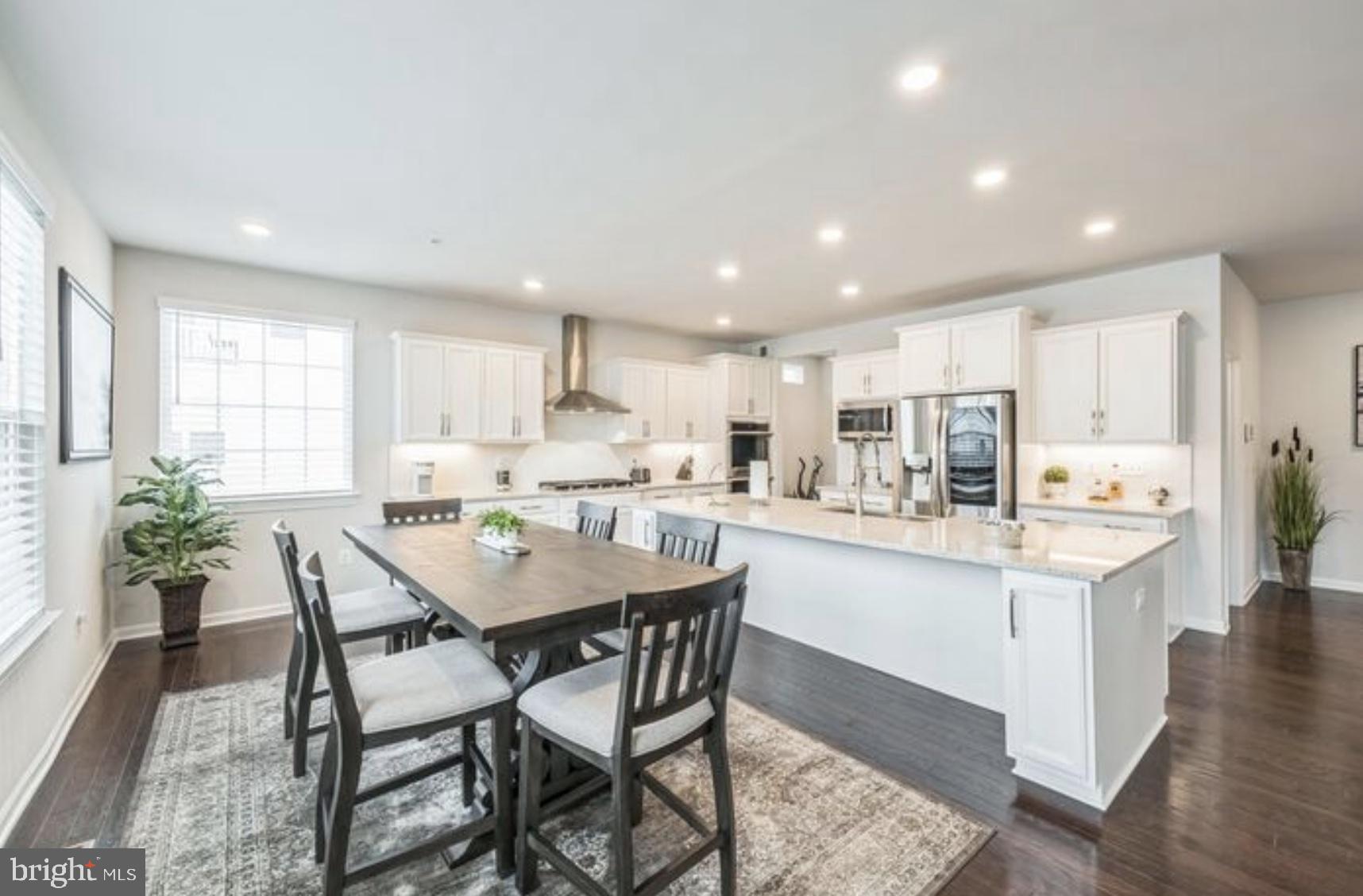 5808 SAVANNAH DRIVE