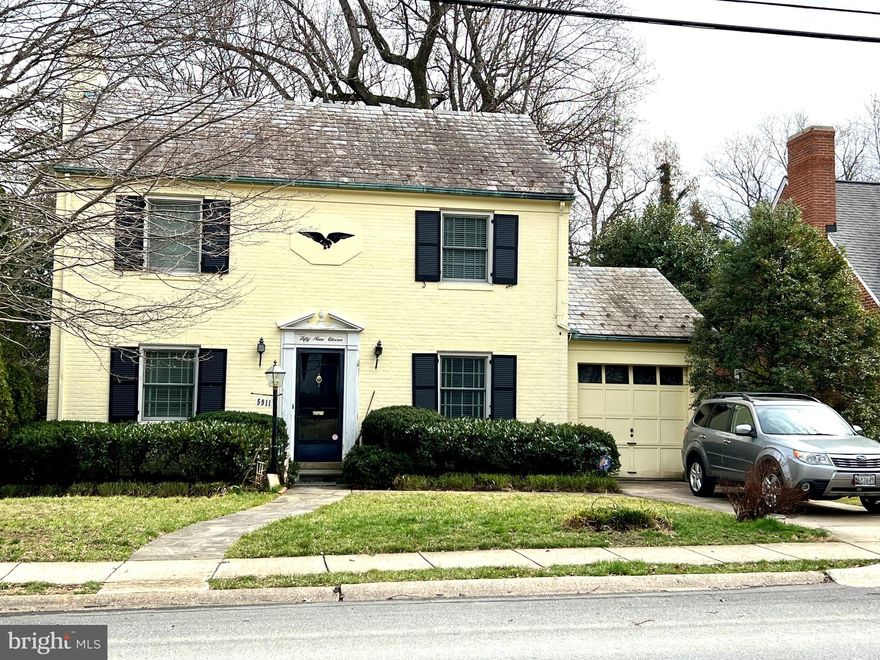 Charming home, 4 beds/3.5 baths.