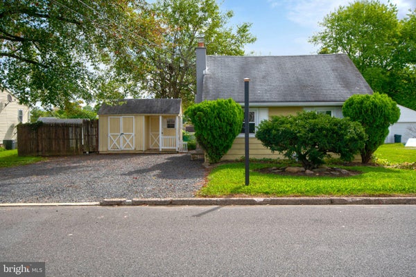 1632 6TH ST, EWING, NJ 08638 - Image e5fa20945fcad1f0b181ca4bade06afe/3179859322