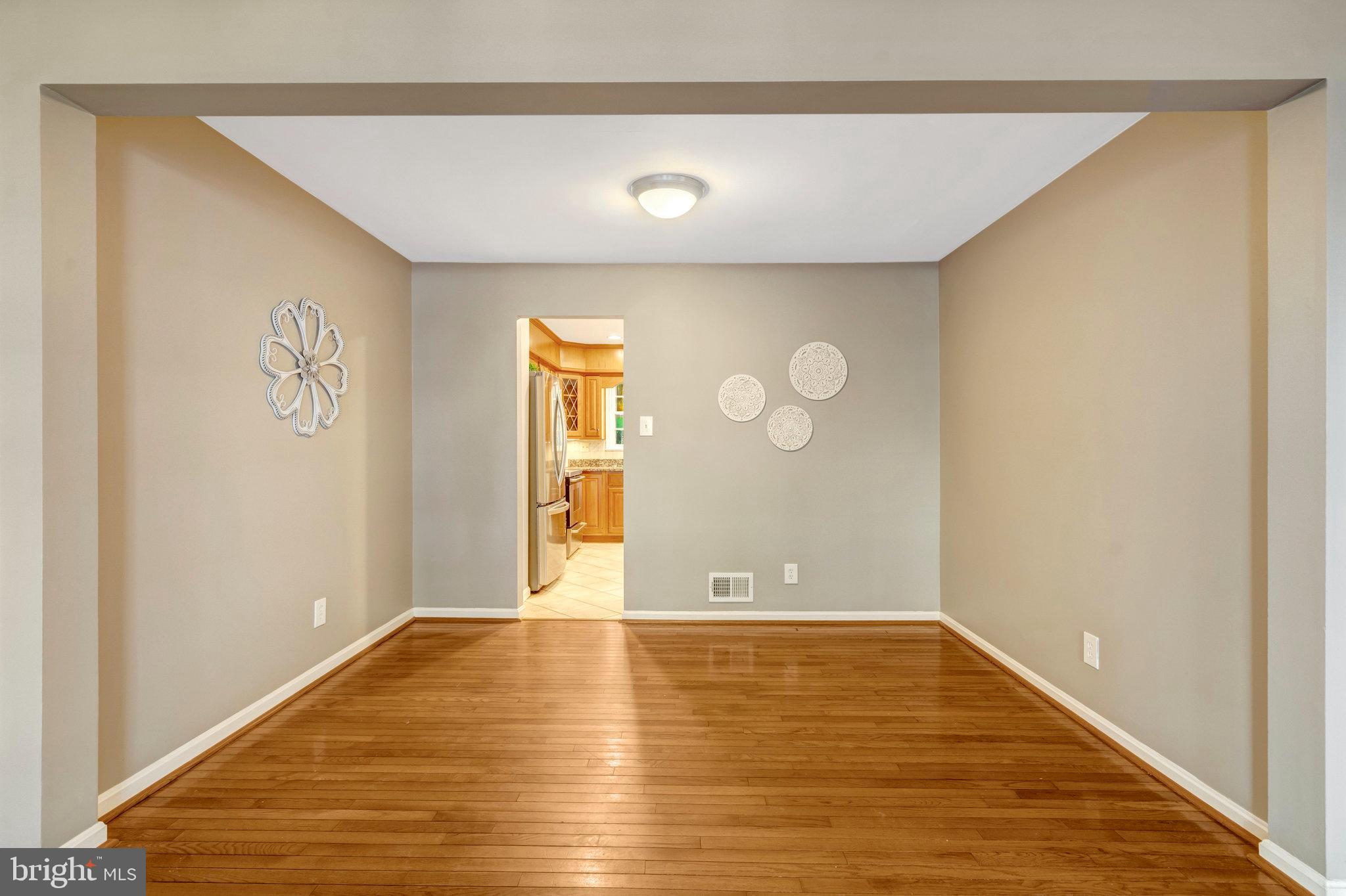 WOODLYNNE COMMUNITY - Residential