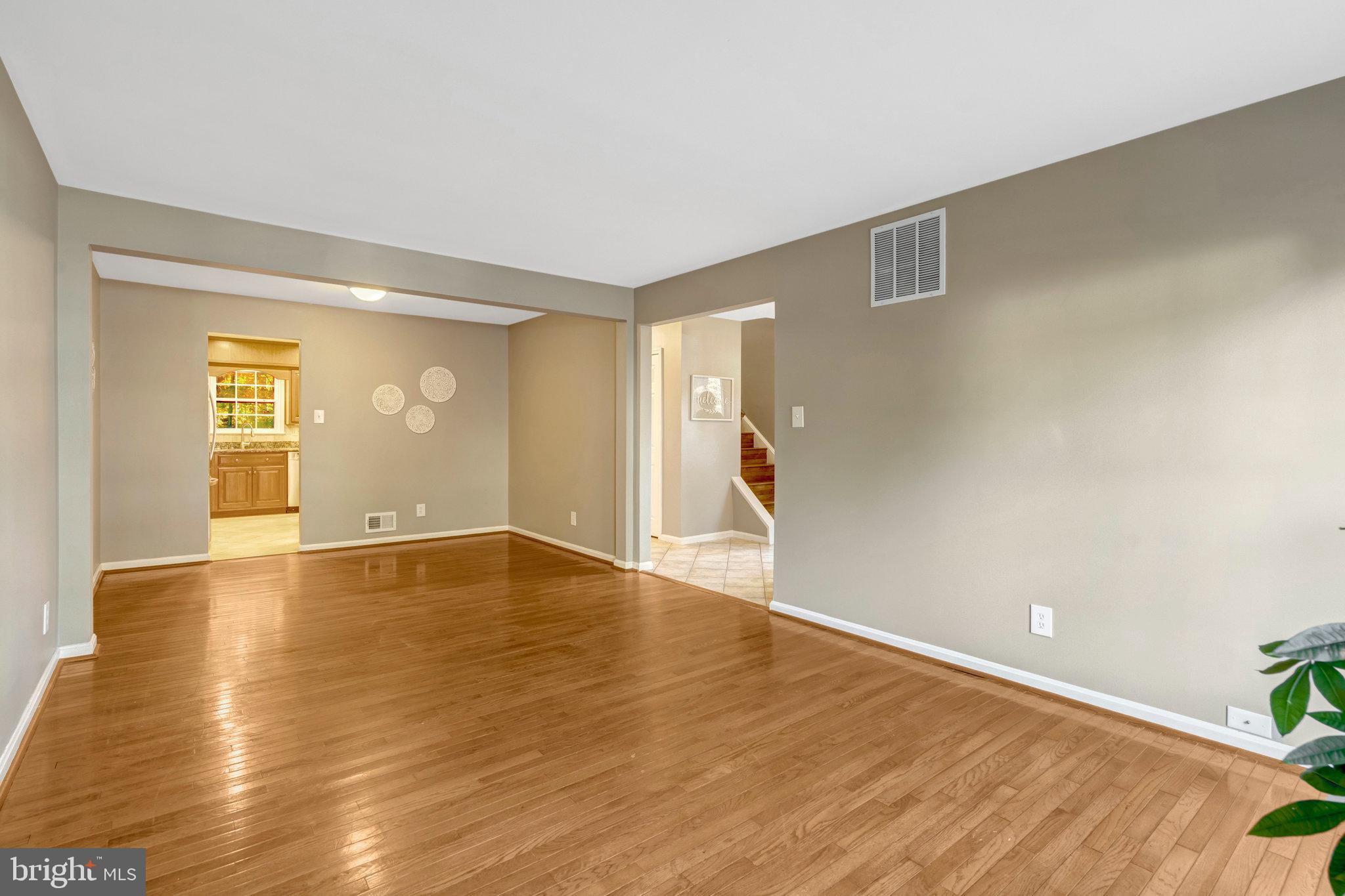 WOODLYNNE COMMUNITY - Residential