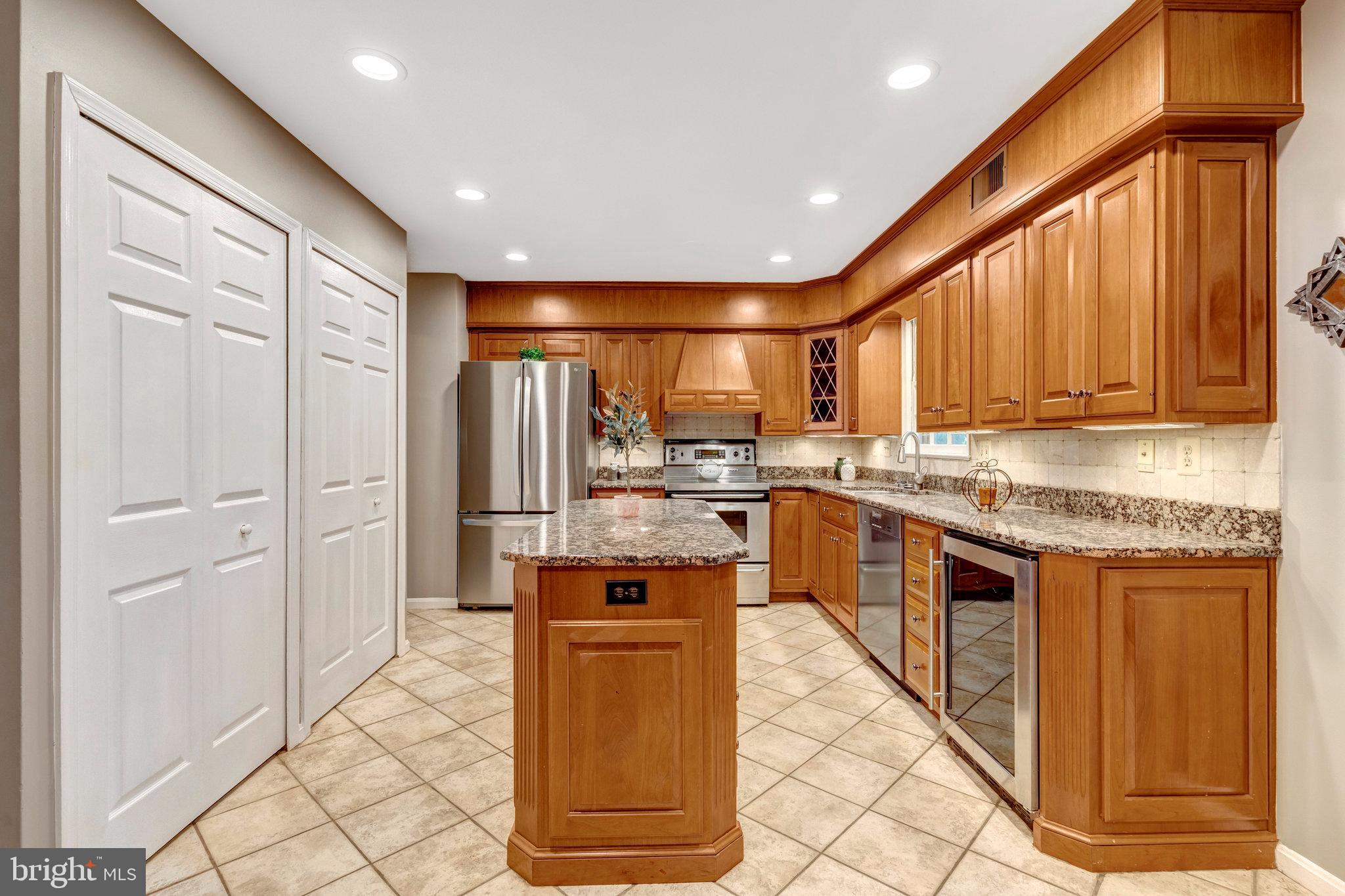 5515 CHESHIRE MEADOWS WAY
