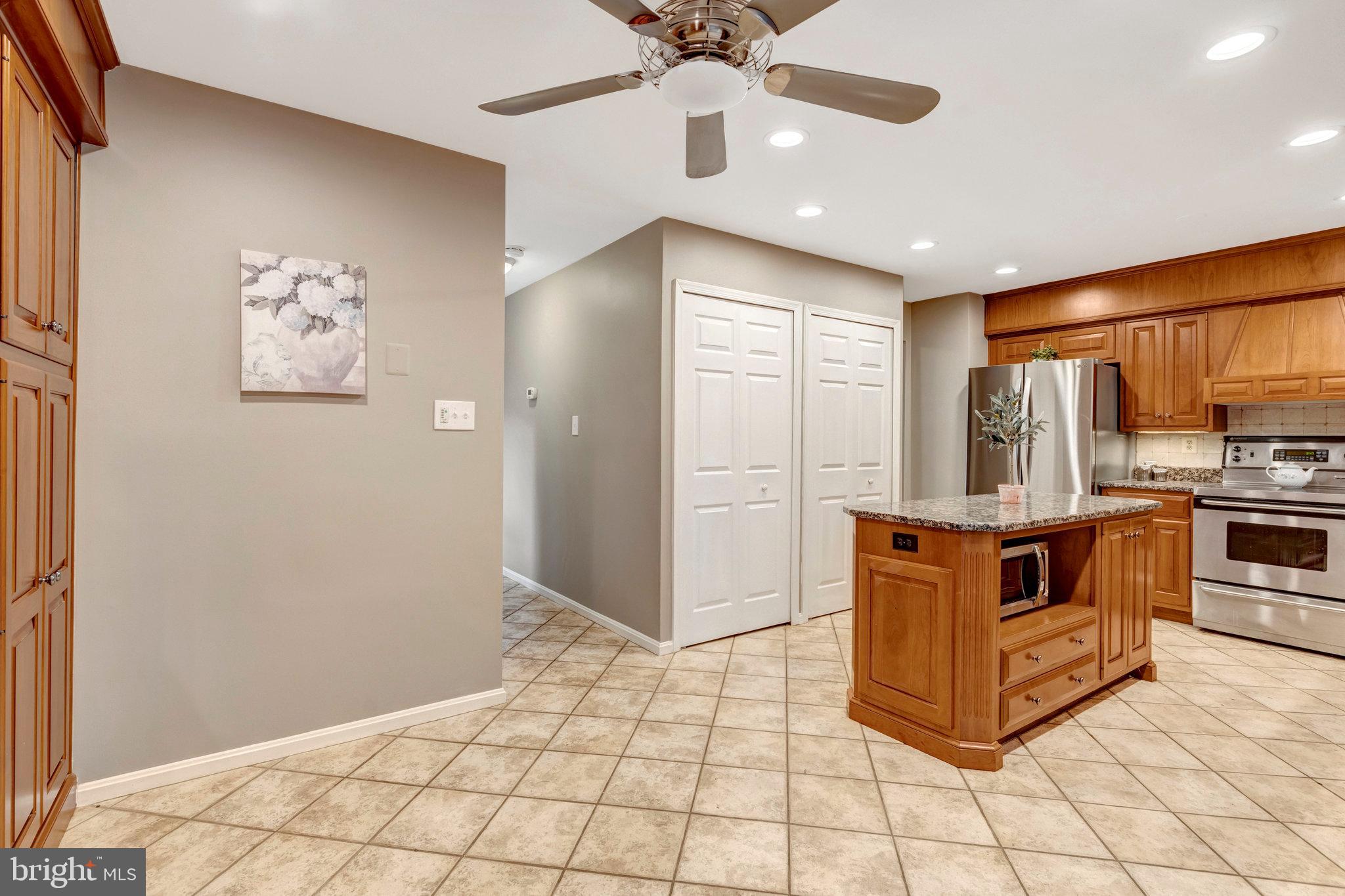 WOODLYNNE COMMUNITY - Residential