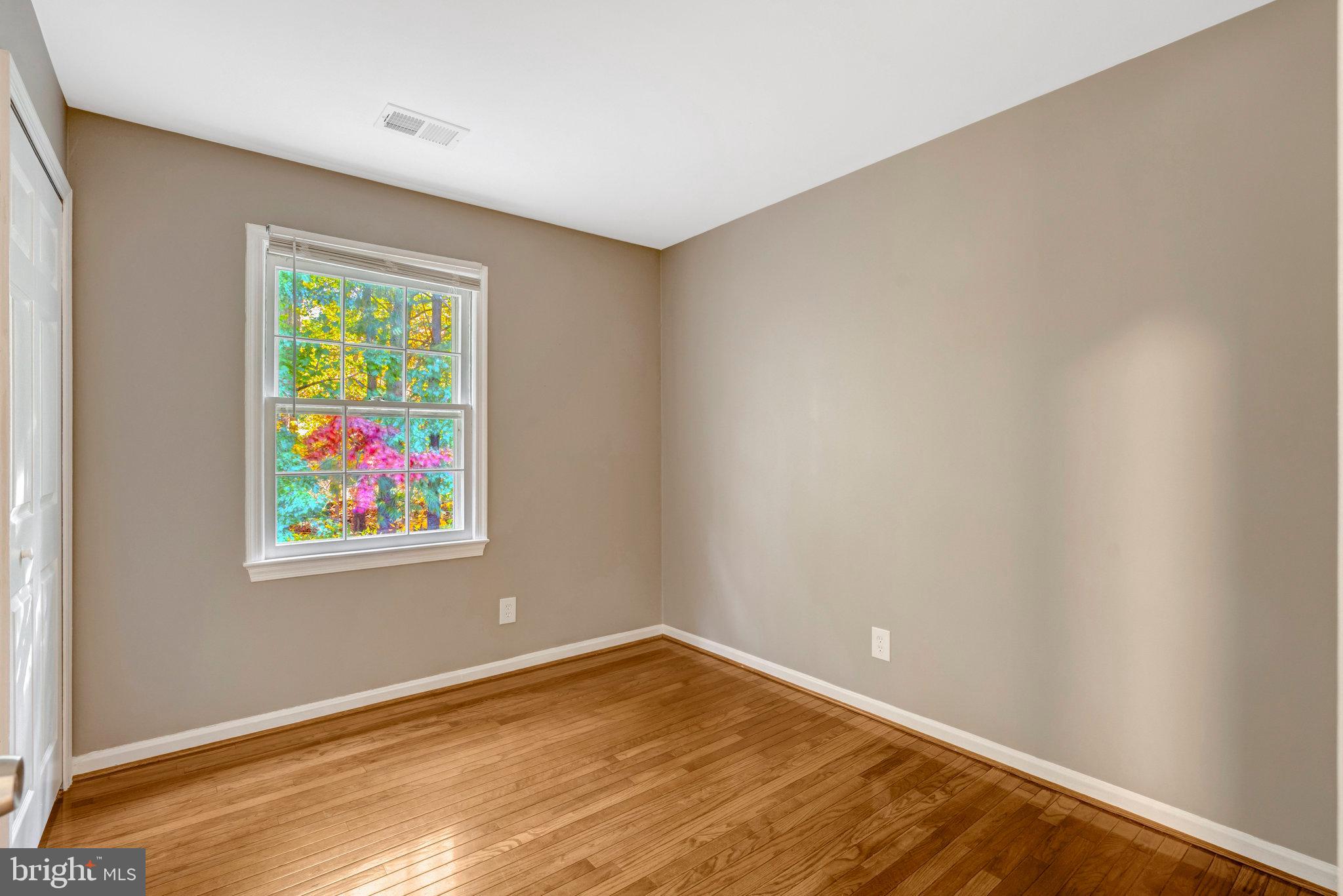 WOODLYNNE COMMUNITY - Residential