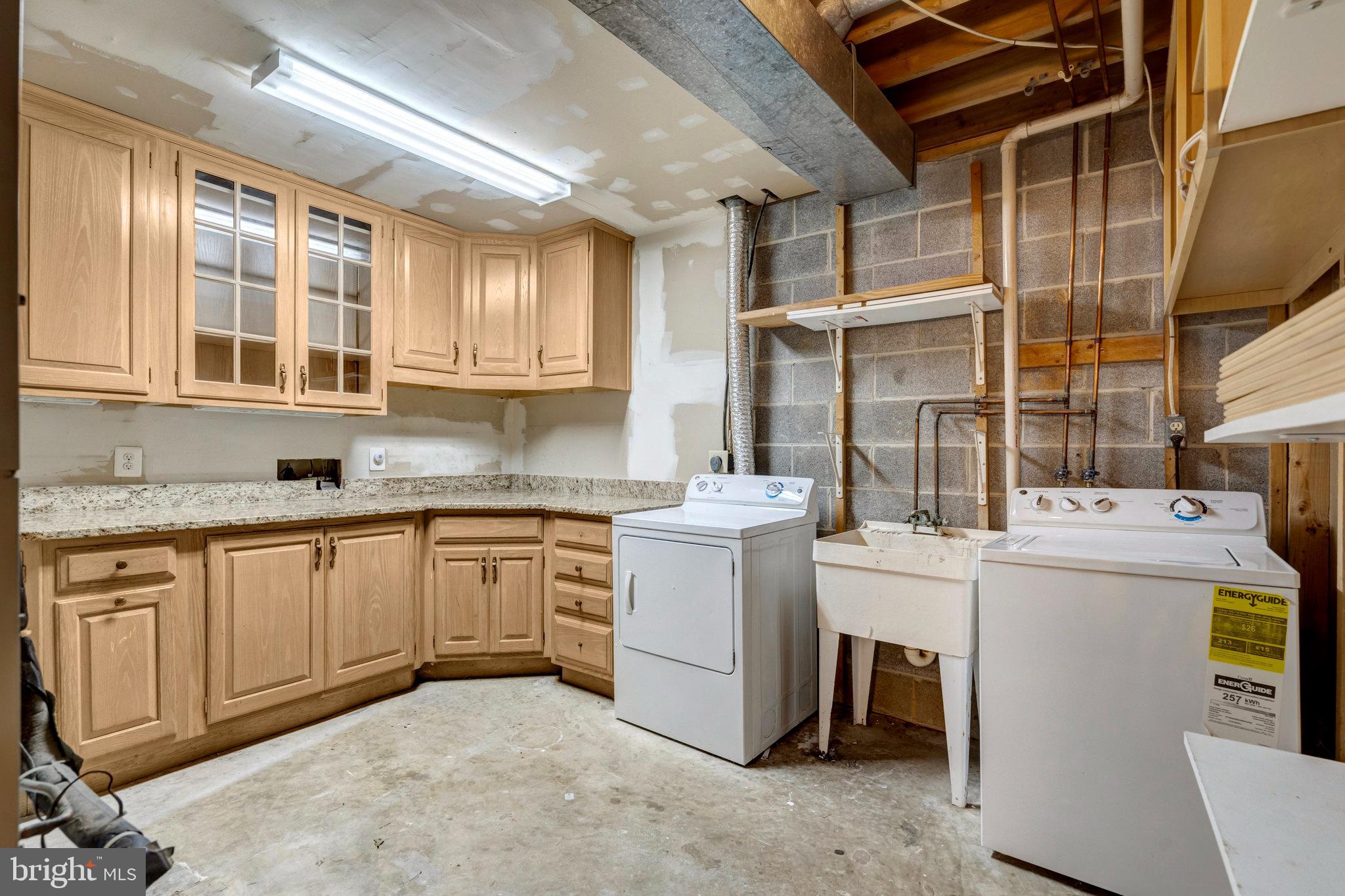 WOODLYNNE COMMUNITY - Residential