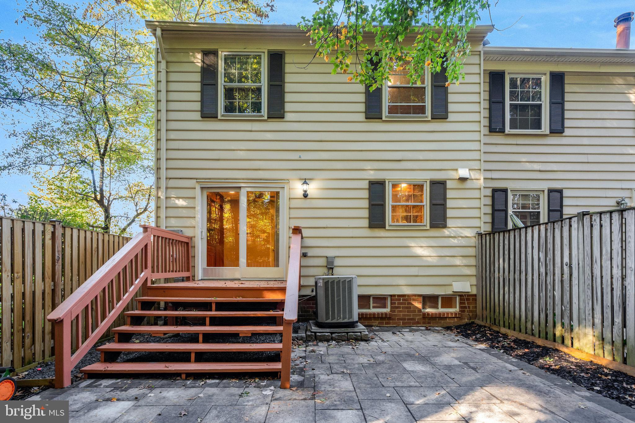 WOODLYNNE COMMUNITY - Residential