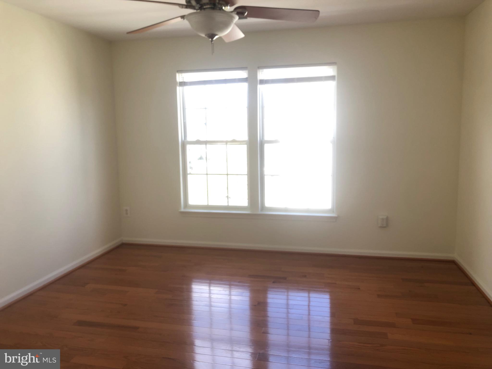 VILLAGE TOWNS - Residential Lease