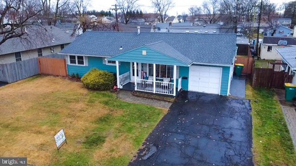 Photo of 802 Dunbury Road, FAIRLESS HILLS, PA 19030 (MLS # PABU2111208)