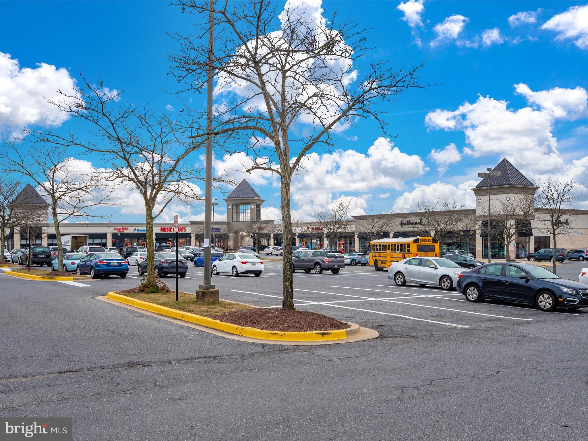 ASHMORE AT GERMANOWN COMMUNITY - Residential