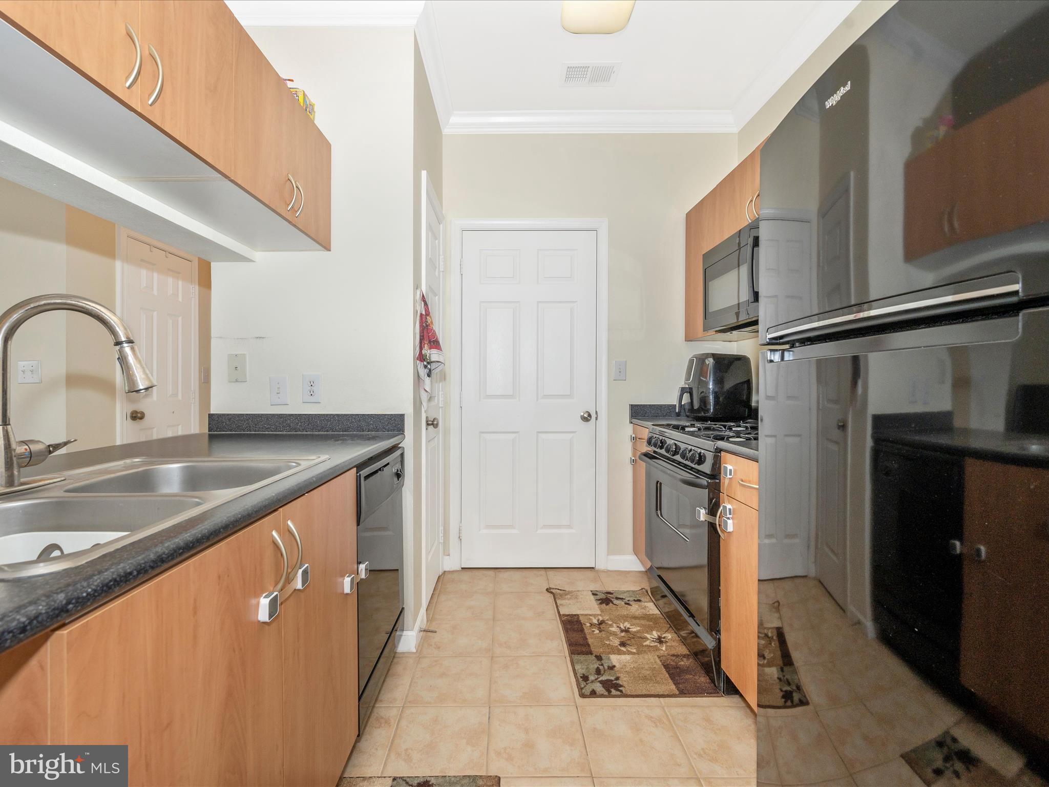 ASHMORE AT GERMANOWN COMMUNITY - Residential