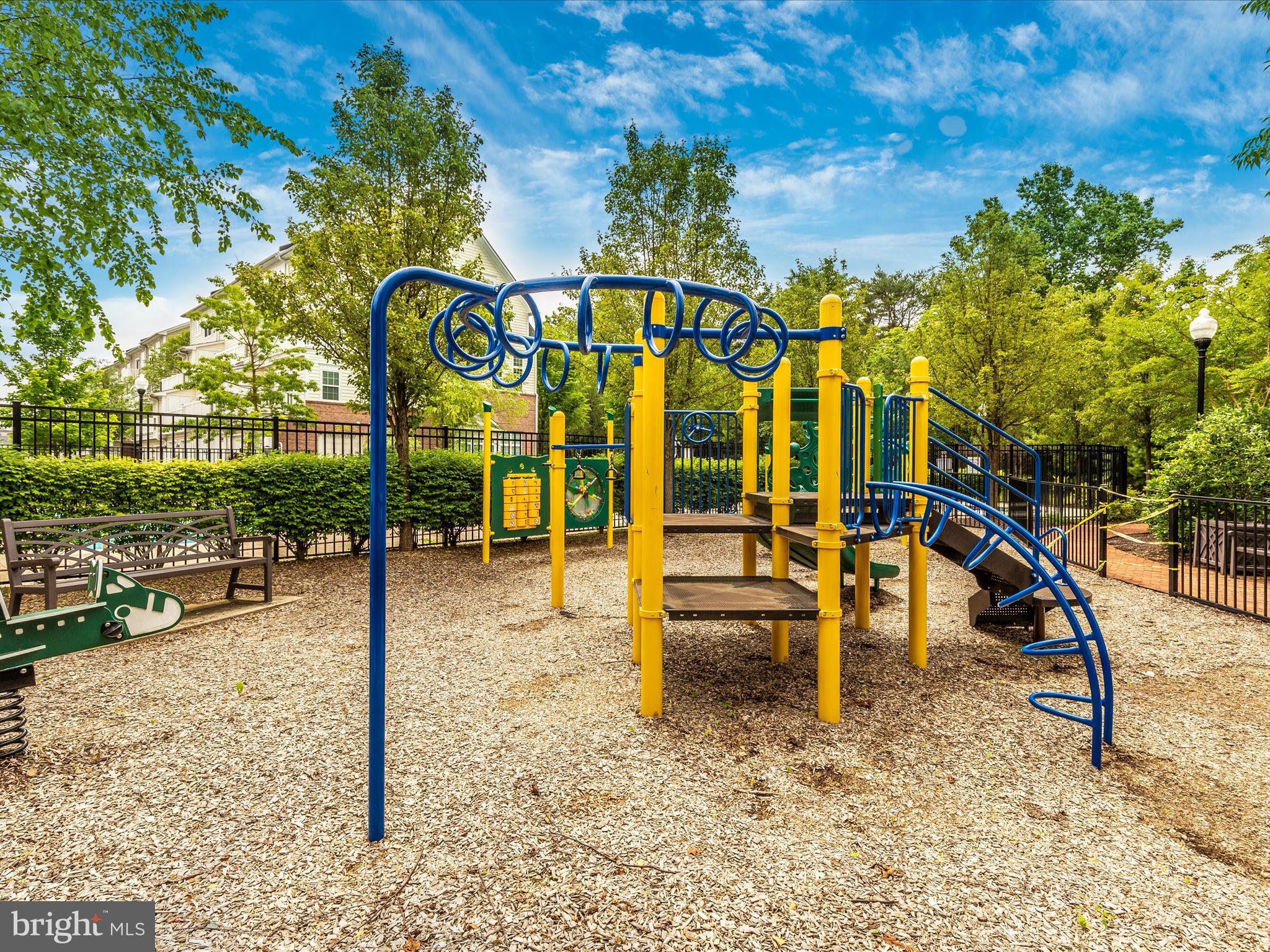 ASHMORE AT GERMANOWN COMMUNITY - Residential