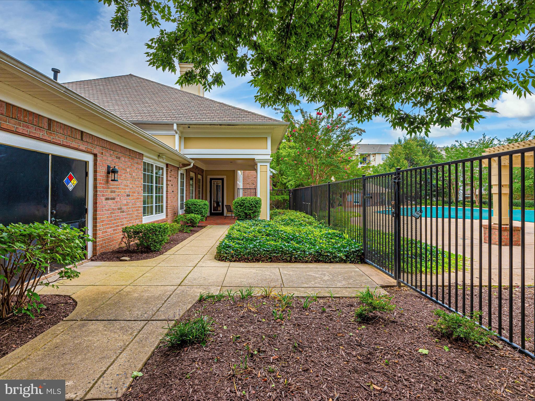 ASHMORE AT GERMANOWN COMMUNITY - Residential