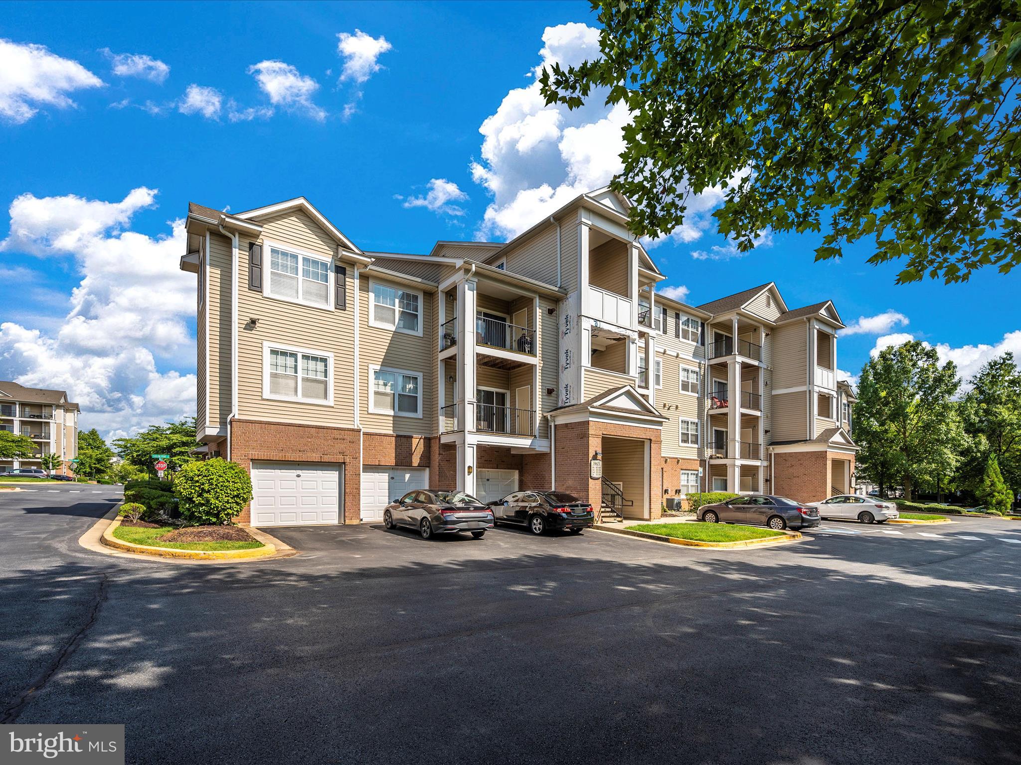 ASHMORE AT GERMANOWN COMMUNITY - Residential